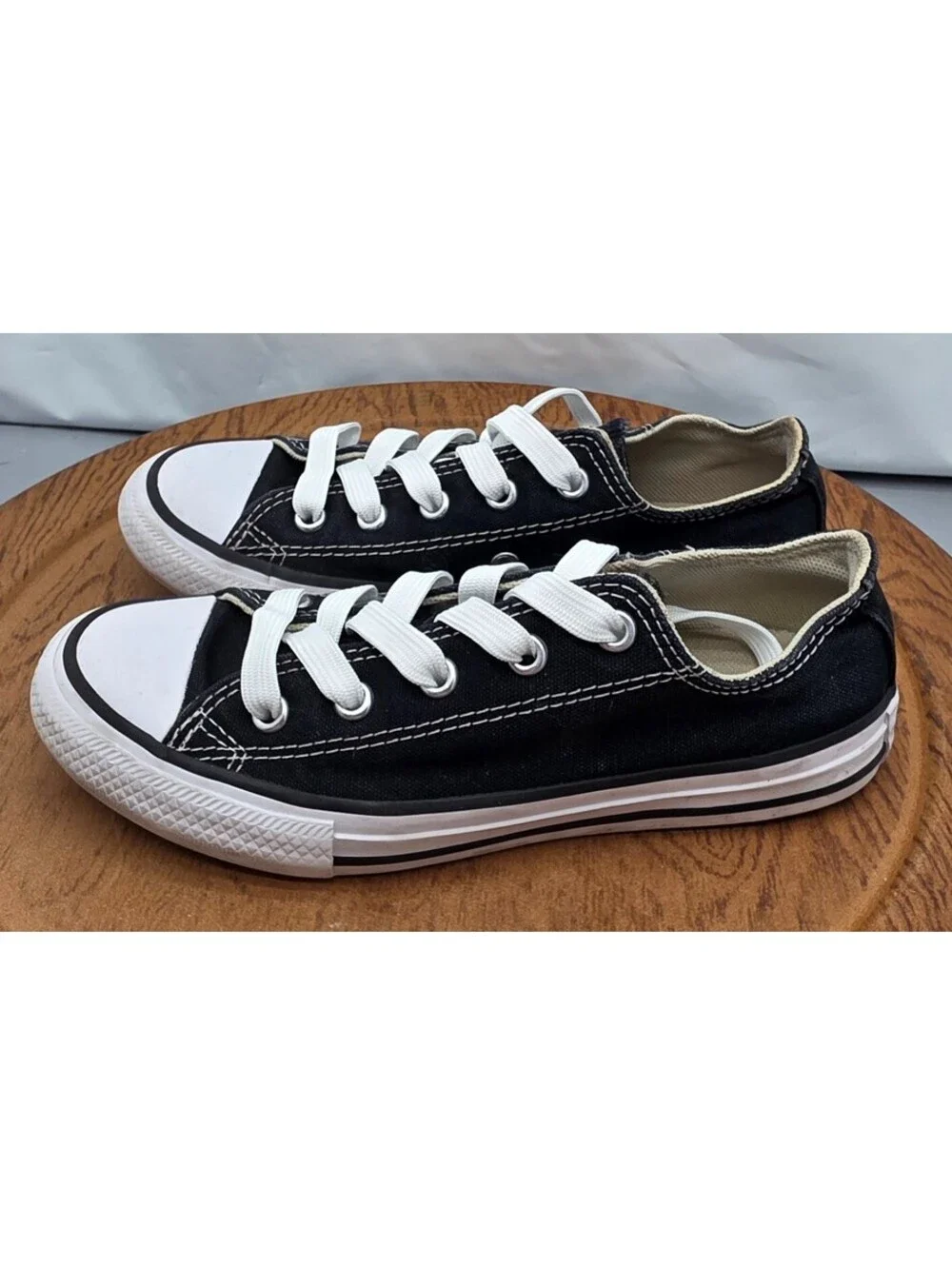 Converse sneakers chuck